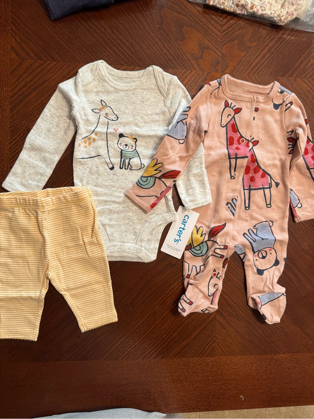 Carter's NWT Baby Girl (3 pcs) Set Pink Giraffe Footed, bodysuit, pants Sz NB